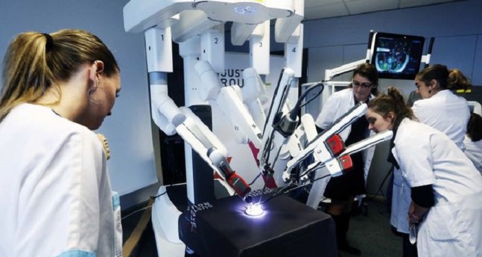 US doctors announce `robot surgeon` breakthrough